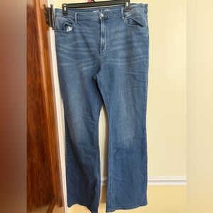 Old Navy Wow Flare Jeans Women’s Size 18 Tall Medium Wash Stretch Denim